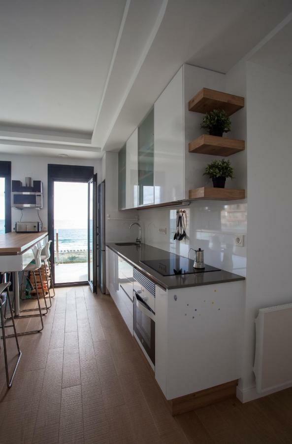Great Views First Line Teleworkers And Families Unforgetable Apartment Ареналес-дель-Соль Екстер'єр фото