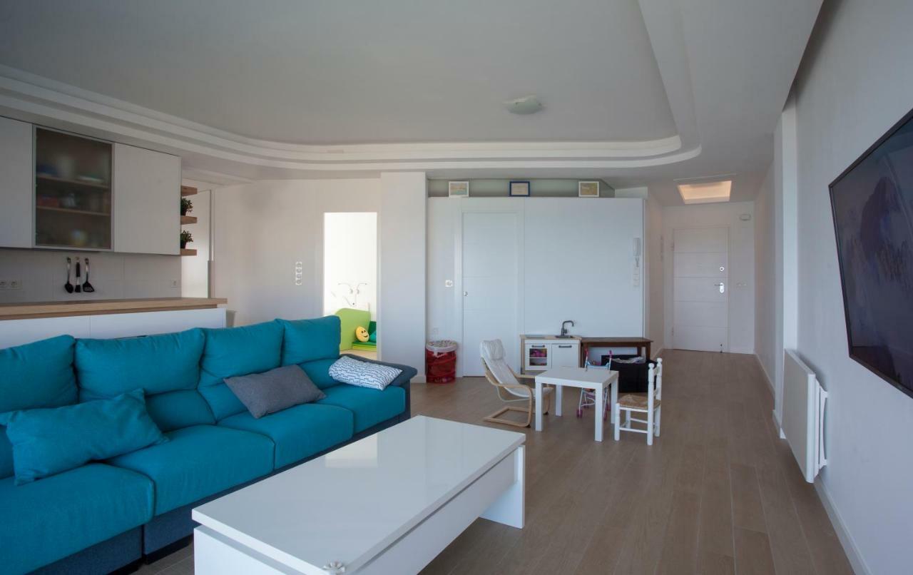 Great Views First Line Teleworkers And Families Unforgetable Apartment Ареналес-дель-Соль Екстер'єр фото